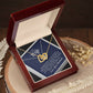 Eternal Embrace: Interlocking Hearts necklace