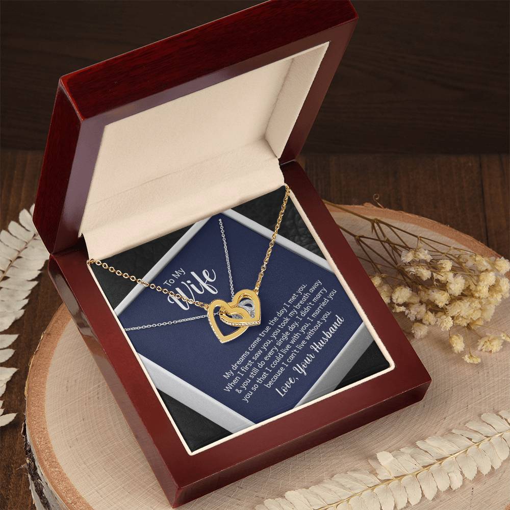 Eternal Embrace: Interlocking Hearts necklace