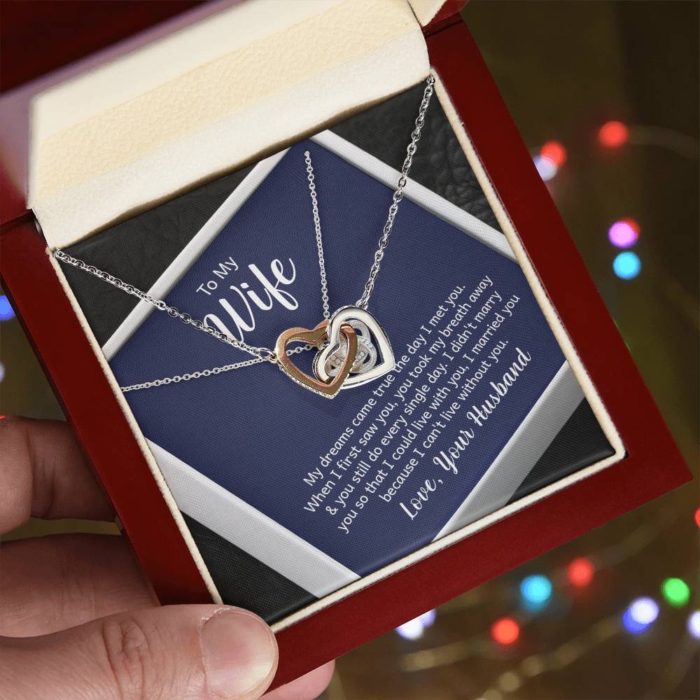 Eternal Embrace: Interlocking Hearts necklace